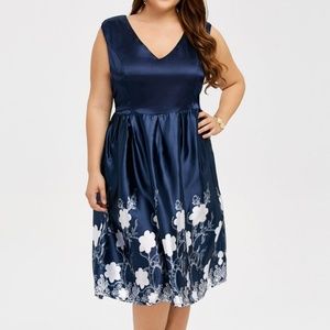 Floral Print Plus Size Tulip Dress